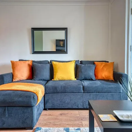Apartman Contractor House Near Centre Hs2 Bcu And Aston M6 Motorway Private Garden Free Superfast Wifi *