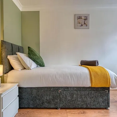 Apartman Contractor House Near Centre Hs2 Bcu And Aston M6 Motorway Private Garden Free Superfast Wifi Birmingham