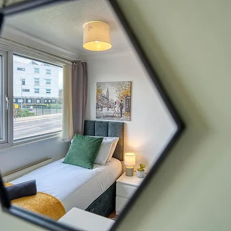 Apartman Contractor House Near Centre Hs2 Bcu And Aston M6 Motorway Private Garden Free Superfast Wifi