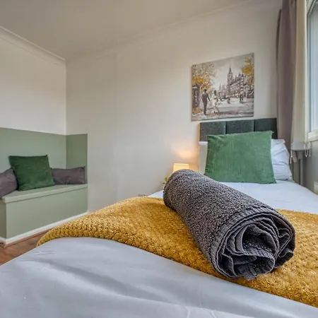 Contractor House Near Centre Hs2 Bcu And Aston M6 Motorway Private Garden Free Superfast Wifi Апартаменты